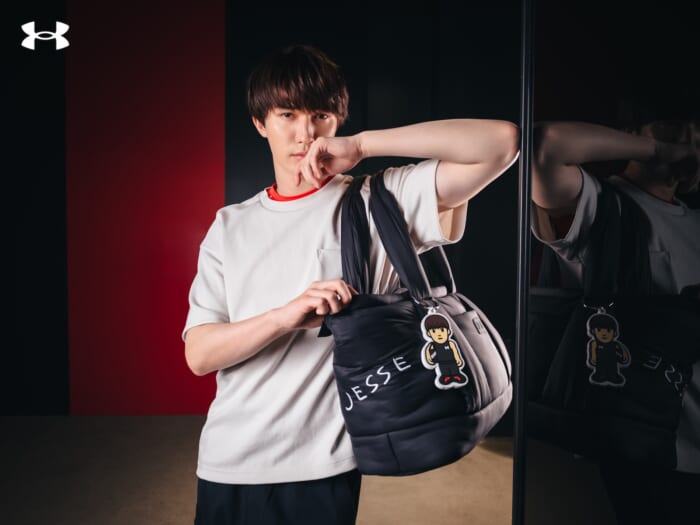 JESSE (SixTONES) has teamed up with Under Armour. The result is a stunning tote bag that embodies the best of Japanese creativity.