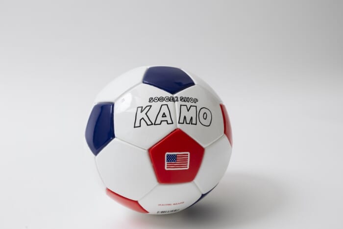 Wear this to cheer on the team in the next match! A commemorative collection from Nigel Graf and Soccer Shop KAMO is now on sale.