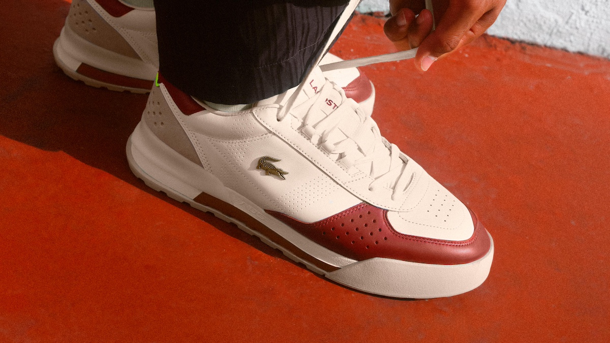 Digging into the heritage, we found the ideal image of court-style sneakers. Lacoste launches a limited-quantity model.