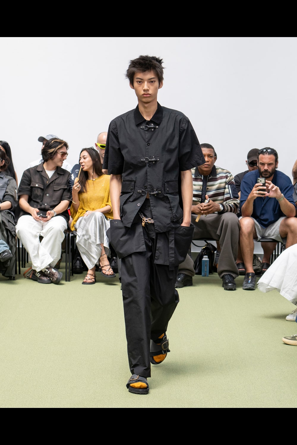 sacai | HOUYHNHNM（フイナム）