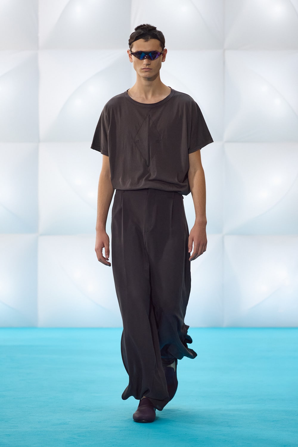 KIKO KOSTADINOV | HOUYHNHNM (HOUYHNHNM)
