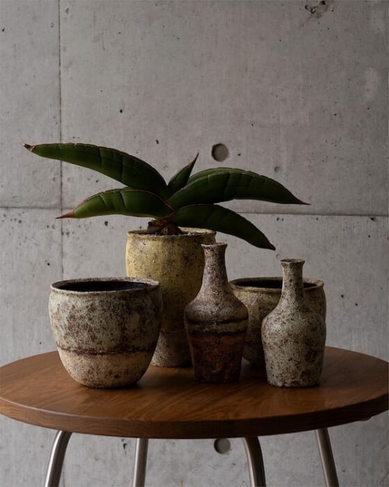 現代陶芸とヴィンテージ家具の共存！？ 暮らしを豊かにする様々なファクターが揃うショップ、ラーバニズム トーキョー ストアがオープンしています。